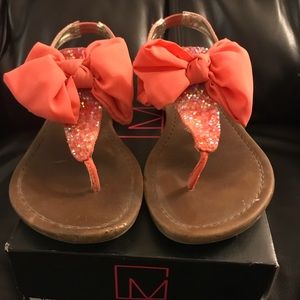 Coral bow sandals